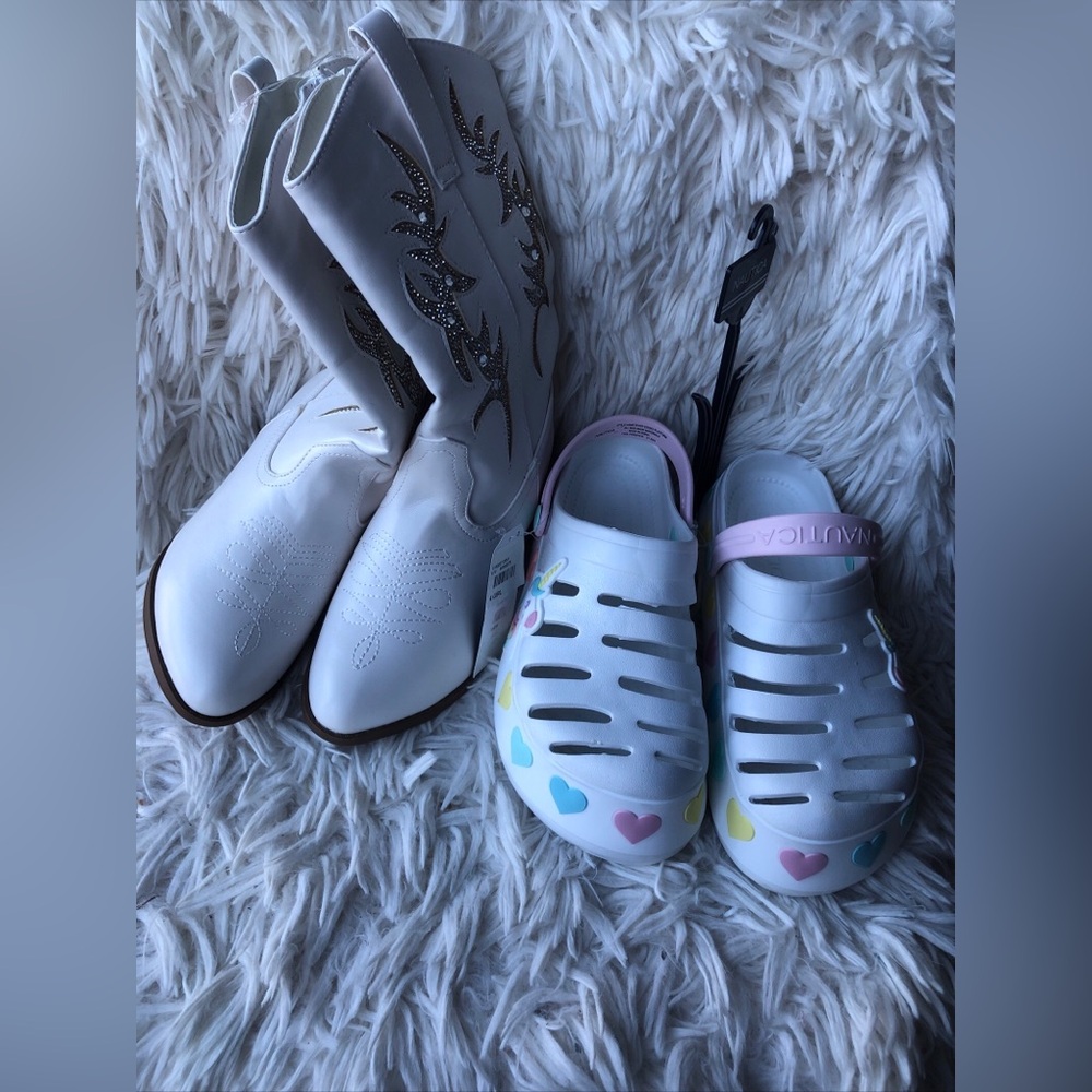 Two pair of Girls Shoes White Western Heeled Boots Bling Diamonds Sandals SIZE 4